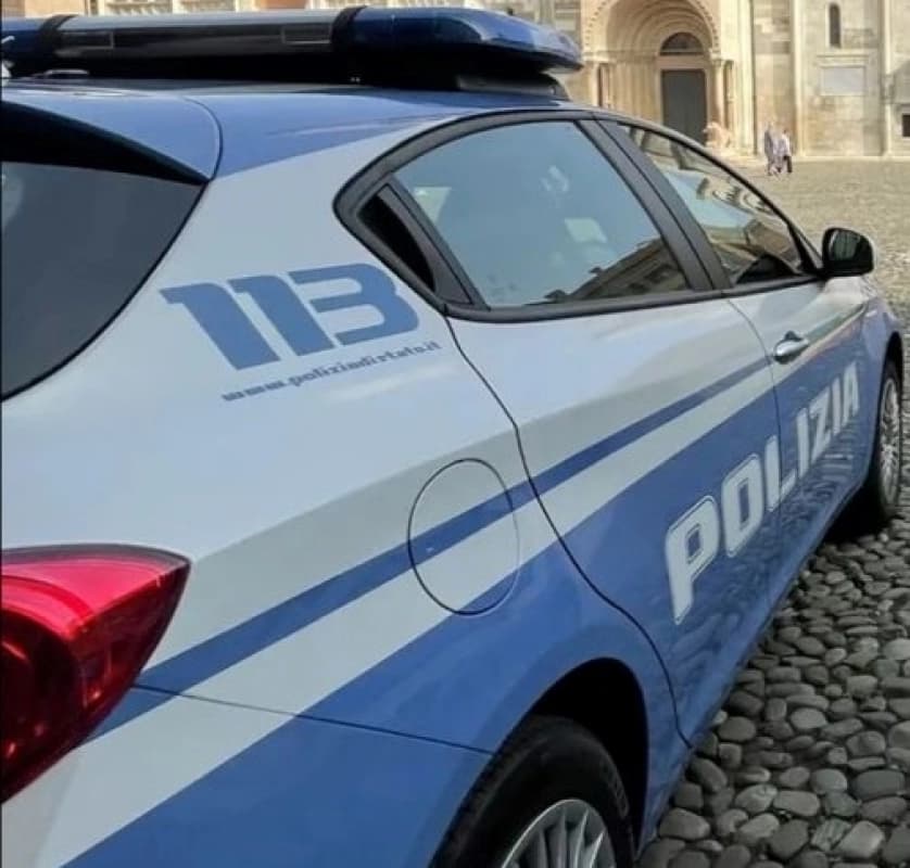 Blocca l’auto e spara al compagno della ex: arrestato 34enne di Vittoria