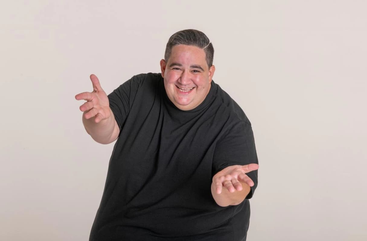 Carmelo Caccamo mattatore dell’estate con il suo one man show a Zafferana Etnea