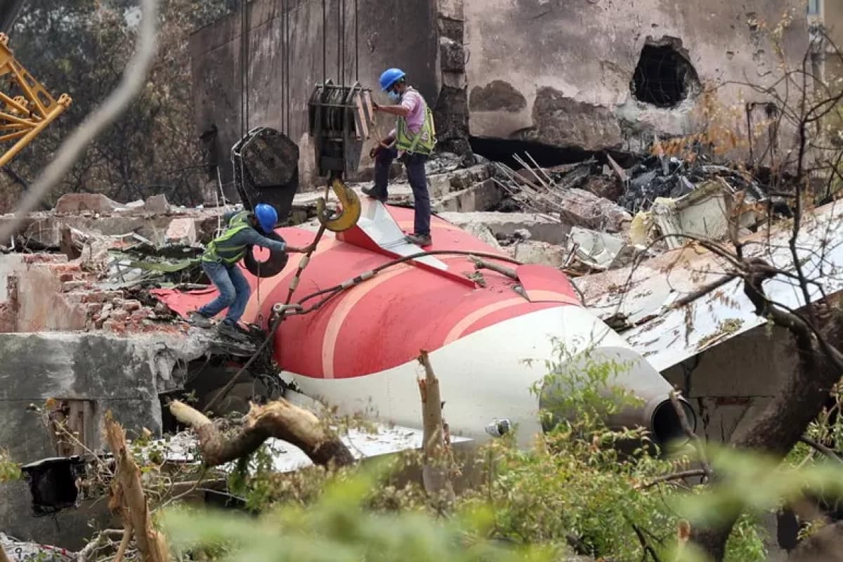 La notizia shock: “I motori del volo Air India sono stati spenti”