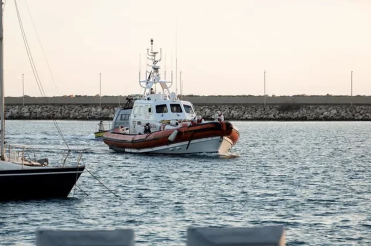 Tragedia a Lampedusa: 27 vittime accertate, tra 30 e 40 i dispersi