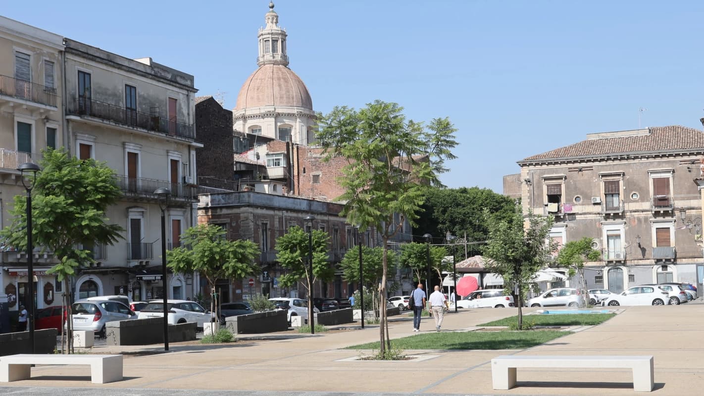 Consegnata la nuova piazza nell’area degli ex ospedali riuniti Santa Marta e Villermosa