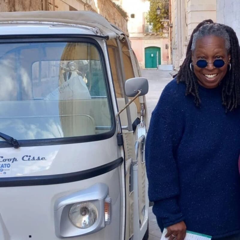 Whoopi Goldberg si trasferisce in Sicilia