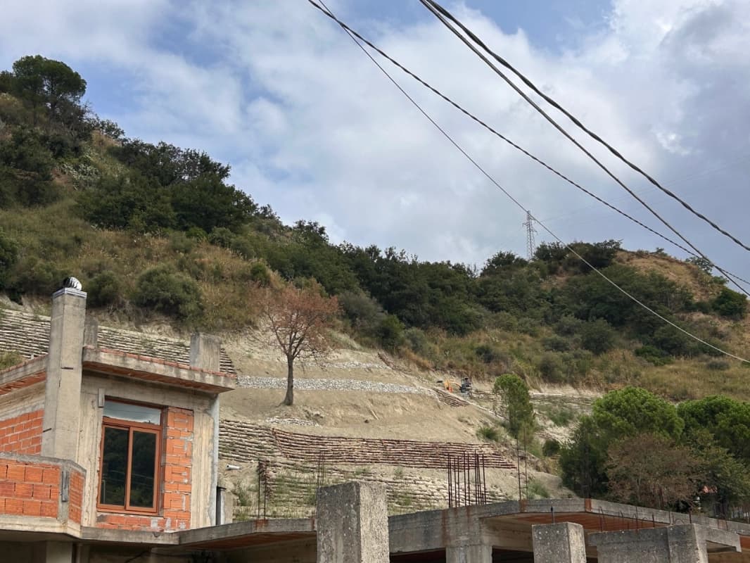 Frane, a Saponara un giardino della memoria per ricordare le vittime del 2011