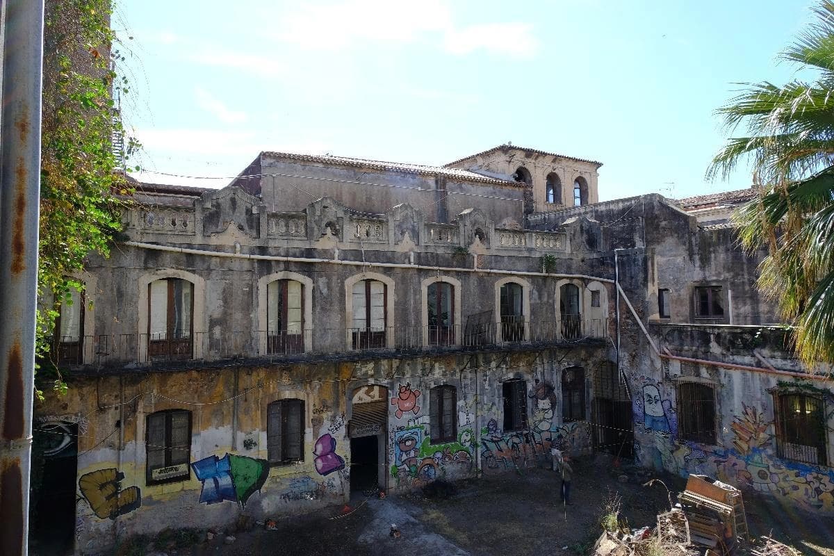 Catania, nuova vita per ex centro sociale Auro: diventerà centro servizi