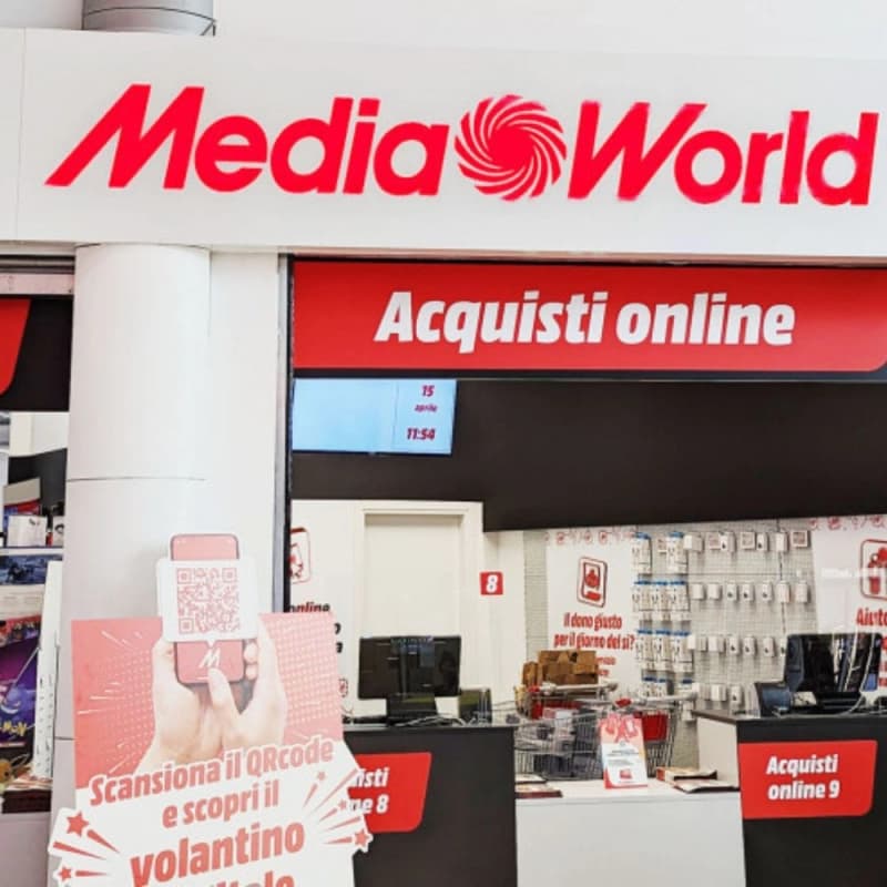 Mediaworld vende Ipad a 15 euro, poi li rivuole indietro.