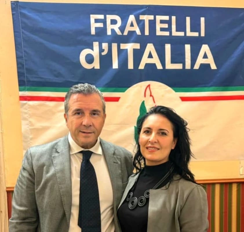 Castel di Iudica (CT), Antonella Carobene aderisce a Fratelli d’Italia – Porto: «Sinergia per l’ulteriore sviluppo del territorio»