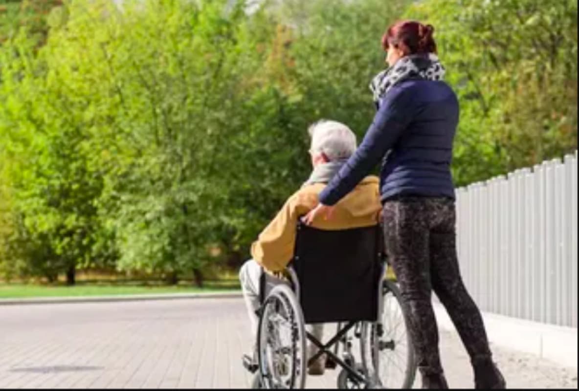A Palermo una badante ha svuotato il conto di un’anziana