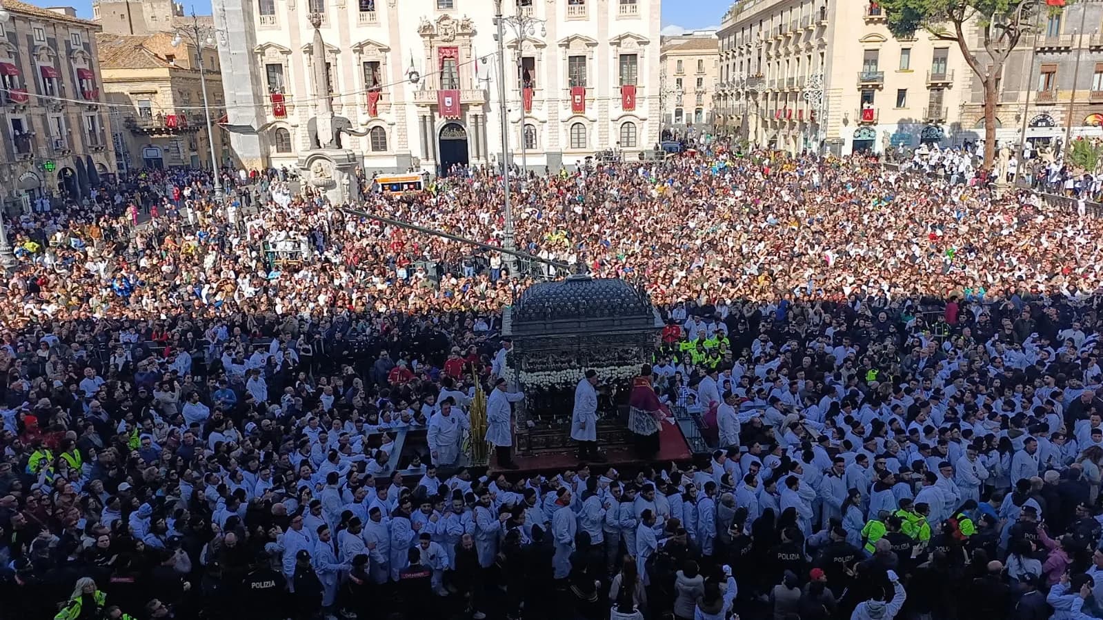 Sant’Agata, l’amore per la Santa vista dagli occhi dei Devoti