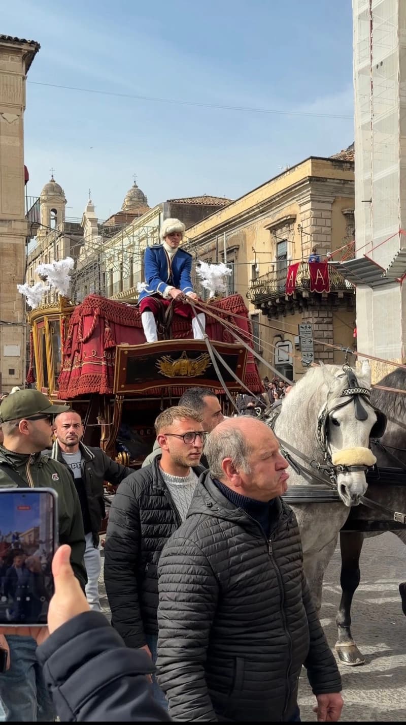 Sant’Agata, la Carrozza del Senato e l’offerta della cera danno il via alla Festa 2026
