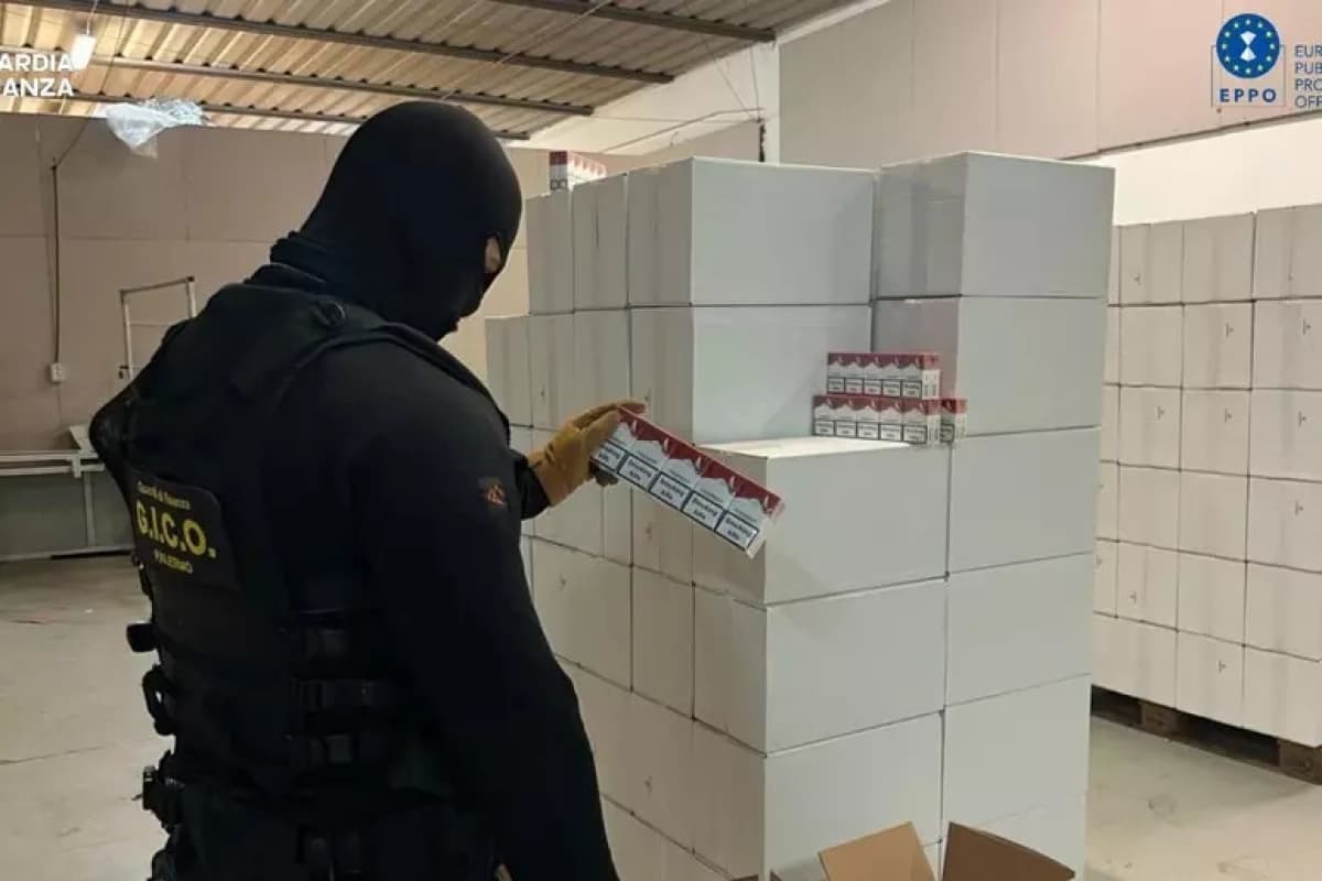 Sigarette di contrabbando, maxi sequestro delle Fiamme Gialle