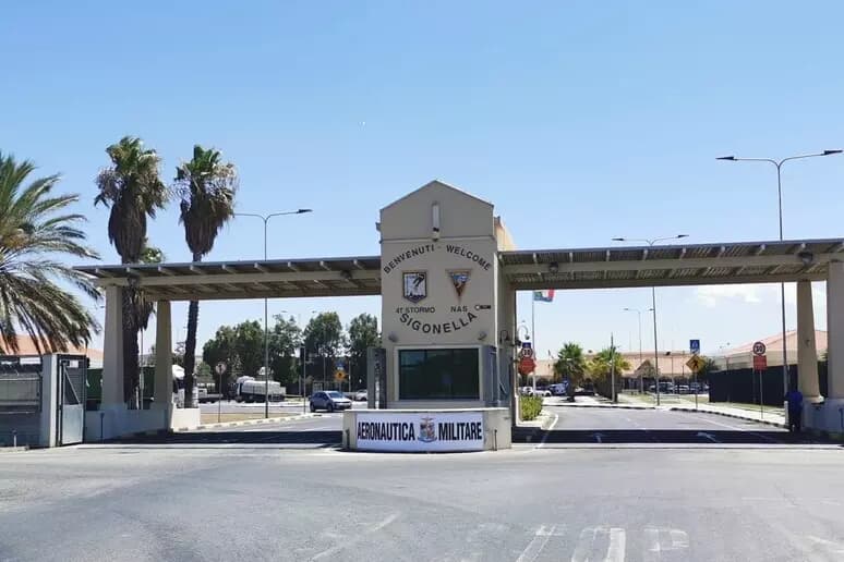 Guerra in Iran, niente atterraggi nella base di Sigonella: dall’Italia il divieto agli Usa