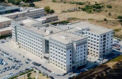 Petrolchimico, miasmi e cattivi odori: Procura di Siracusa apre un’inchiesta