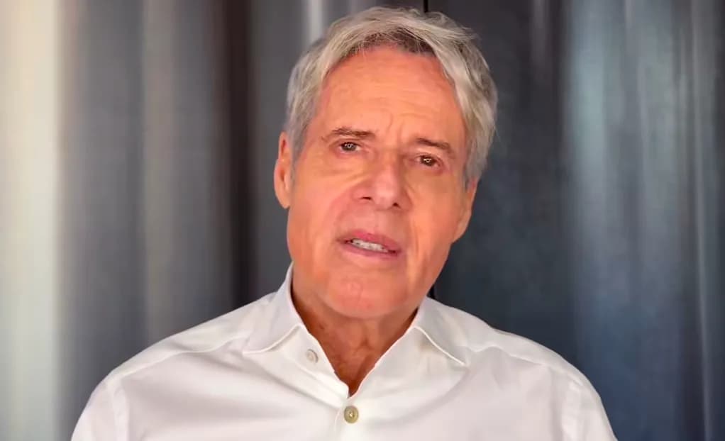 Claudio Baglioni fermo per una polmonite, slitta il Grand Tour previsto per l’estate