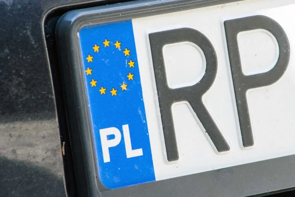 Stop alle targhe polacche
