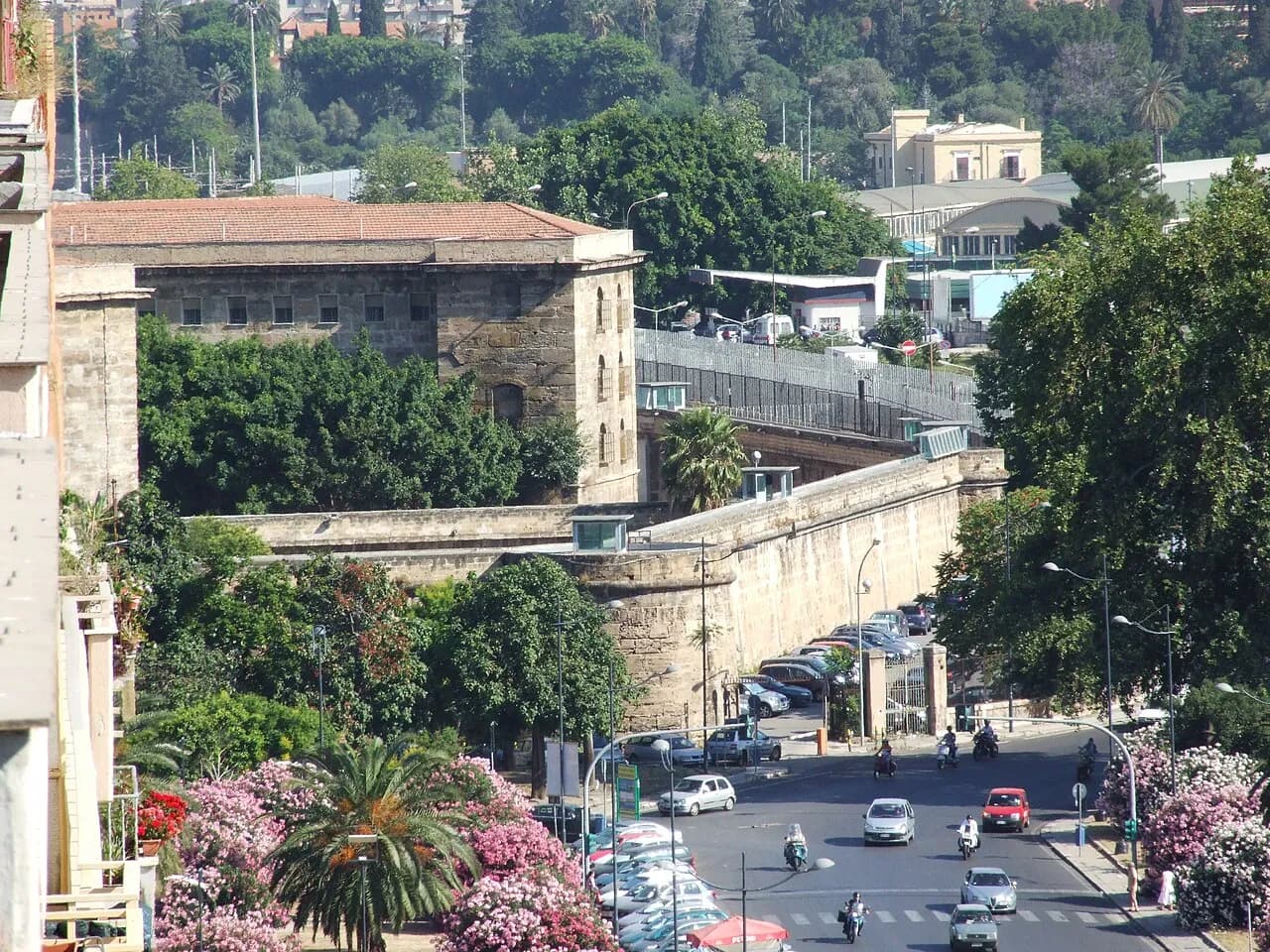 Palermo, sequestrati cellulari e droga nel carcere Ucciardone