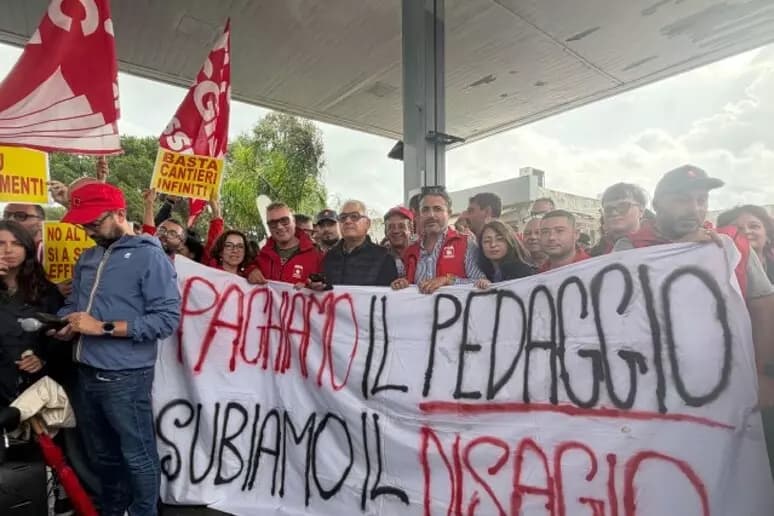 A18, mattinata di protesta per il diritto alla mobilità