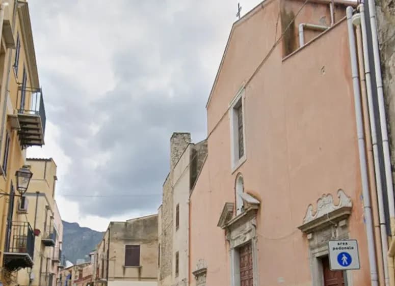 Termini Imerese, profanata la chiesa della Madonna del Carmelo