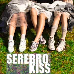  SEREBRO – “KISS”