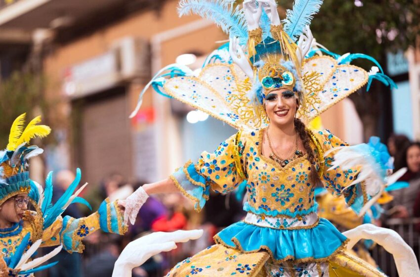  Al via il Carnevale di Misterbianco: i carri e costumi più belli di Sicilia