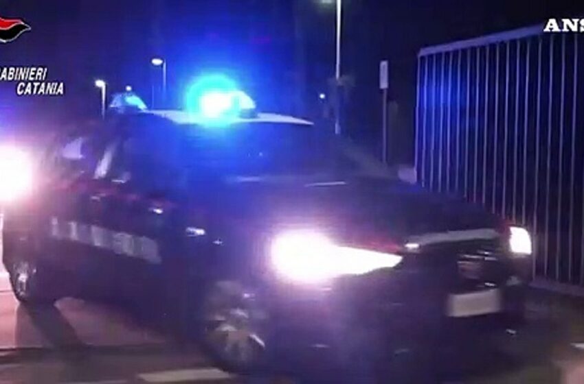  Catania, droga ed estorsioni: 13 arresti dei carabinieri