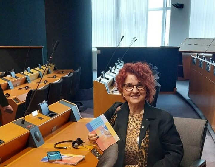  Presentato “Io penso positivo Diario di Bordo di una Pandemia” al Parlamento Europeo di Bruxelles