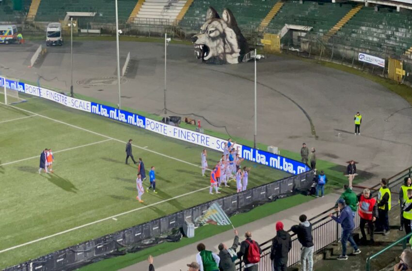  Catania, così fa male: rimonta Avellino (2-1), etnei fuori dai play off